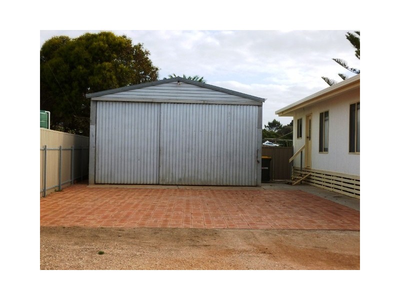 10 Marine Parade, Moonta Bay SA 5558