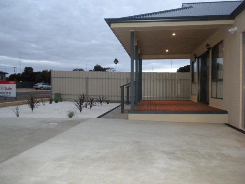 10 James Street, Wallaroo SA 5556
