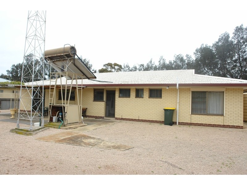 11  Bay Road, Moonta SA 5558