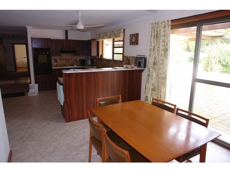 11  Bay Road, Moonta SA 5558