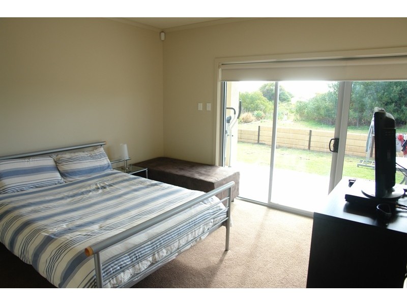 5a  Richards tce, Port Hughes SA 5558