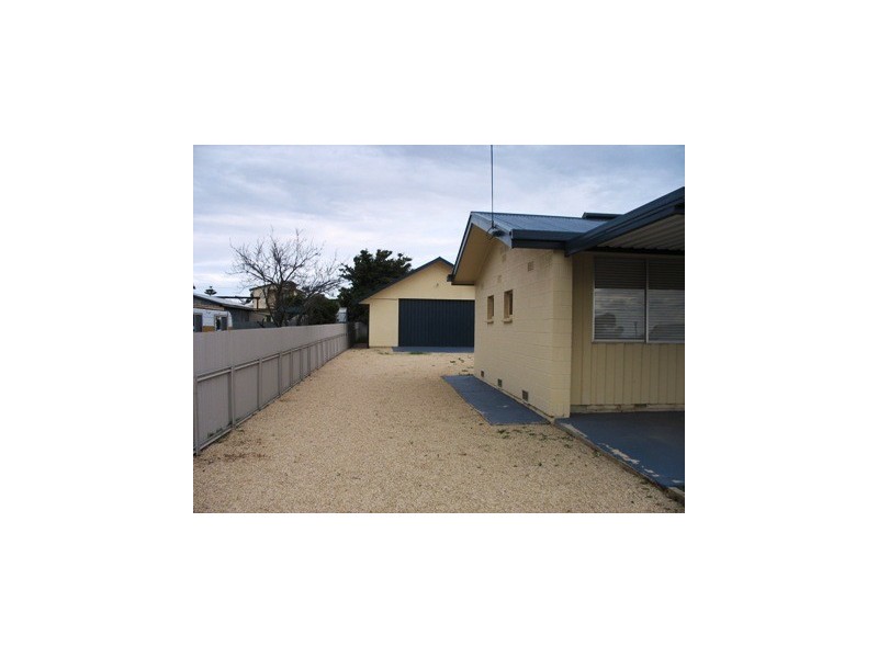 19 Devon Street, Port Clinton SA 5570