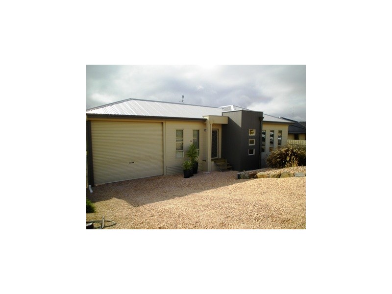 34 Gill Street, Moonta Bay SA 5558