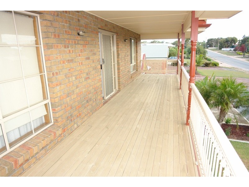 18  Snell Avenue, Port Hughes SA 5558