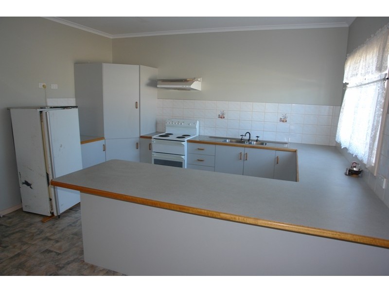 8 Stuckey Street, Moonta Bay SA 5558