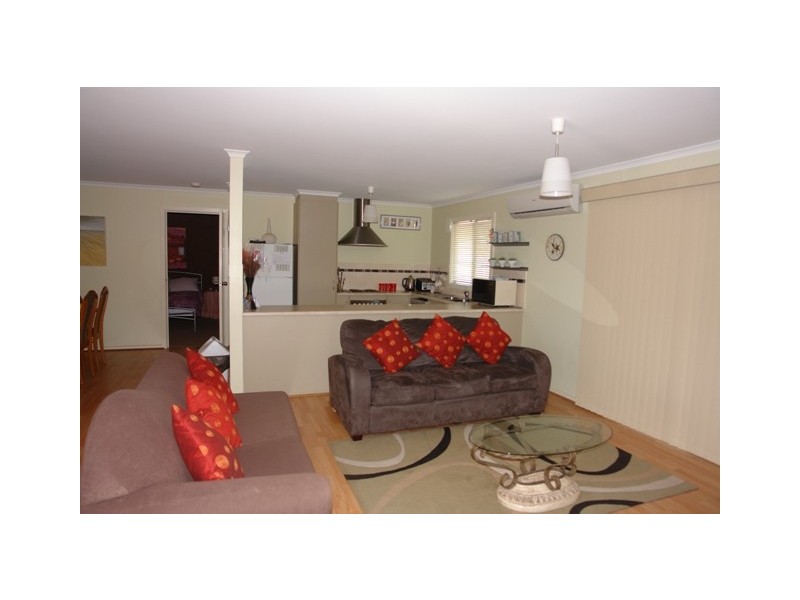 13 Andrew Street, Moonta Bay SA 5558