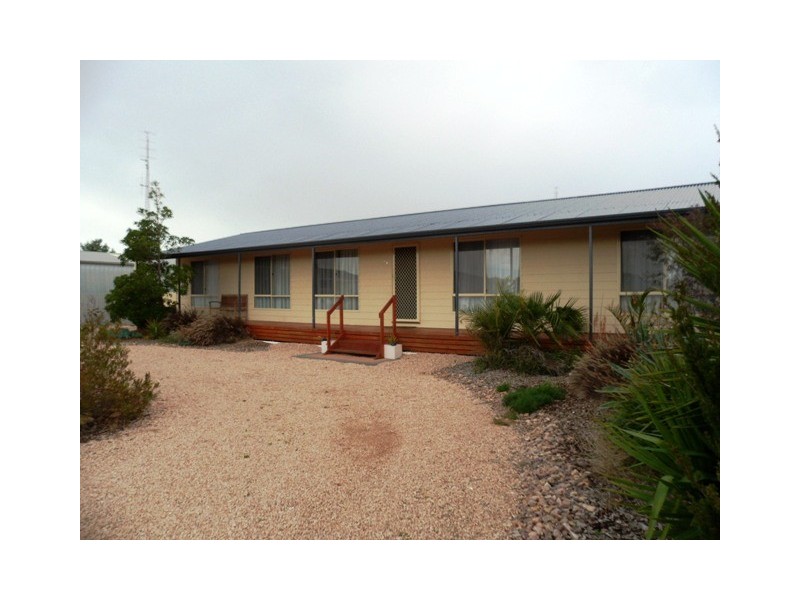 13 Andrew Street, Moonta Bay SA 5558