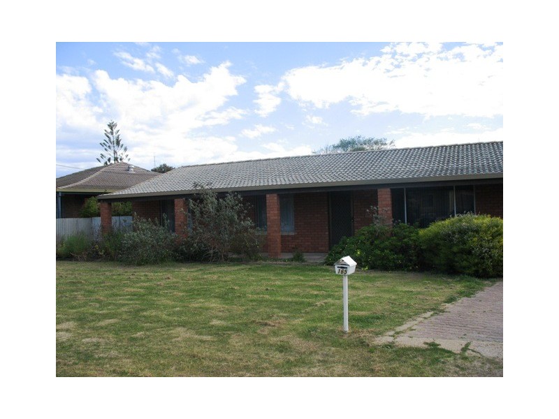 165 Coast Rd, Moonta Bay SA 5558