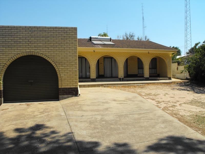 4 Narangga Terrace, Moonta Bay SA 5558