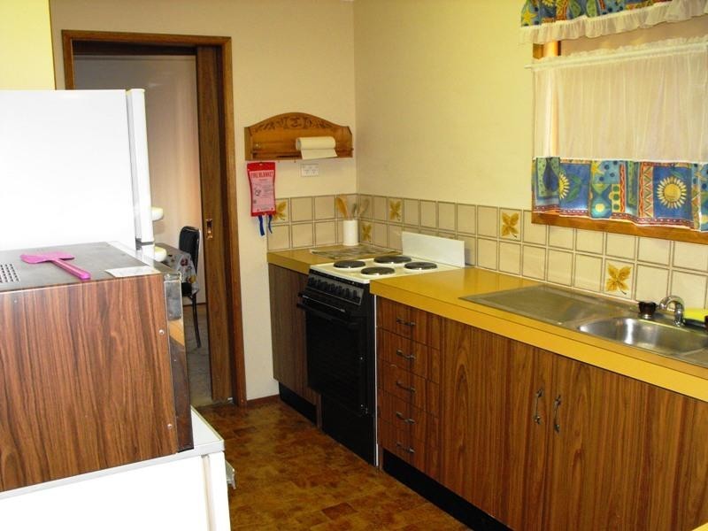 36 Snell Avenue, Port Hughes SA 5558