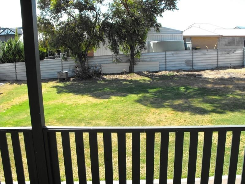36 Snell Avenue, Port Hughes SA 5558