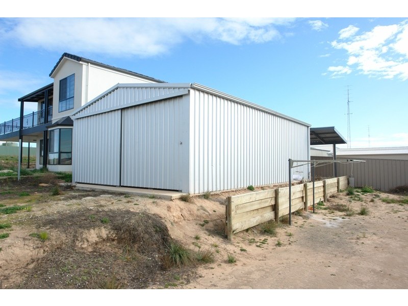 12 Loller Street, Moonta Bay SA 5558