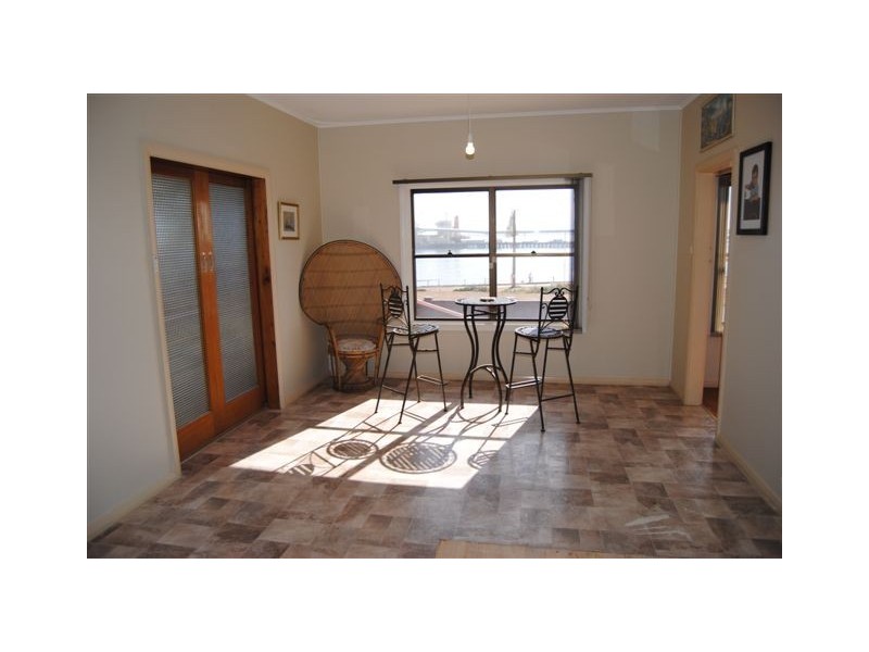 16 Carleton Crescent, Wallaroo SA 5556