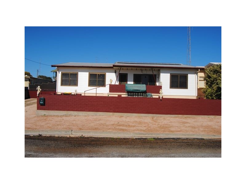 16 Carleton Crescent, Wallaroo SA 5556