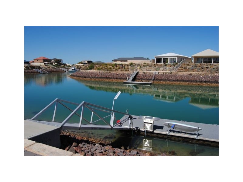 18a Stately Way, Wallaroo SA 5556