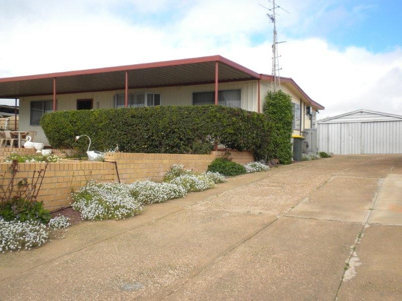 30 Victoria Street, Moonta Bay SA 5558