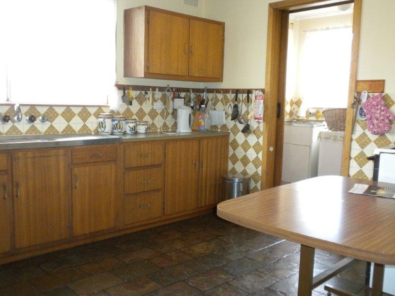 30 Victoria Street, Moonta Bay SA 5558