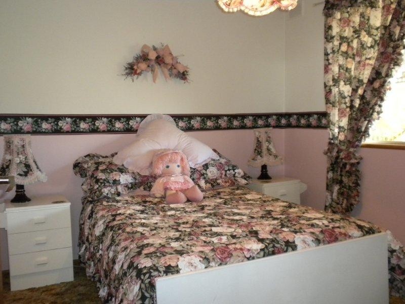 30 Victoria Street, Moonta Bay SA 5558