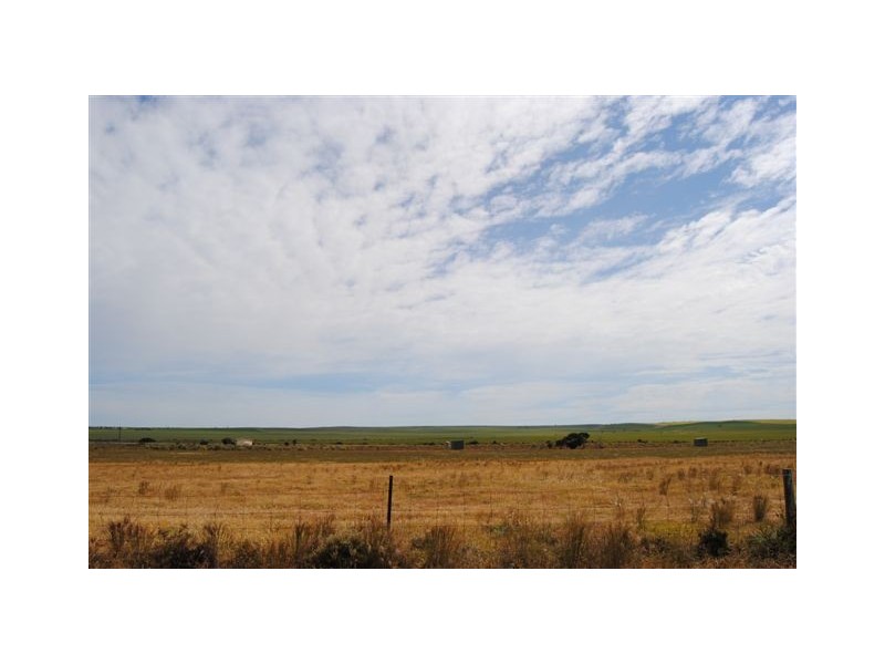 Lot 100 Public Road, Port Clinton SA 5570