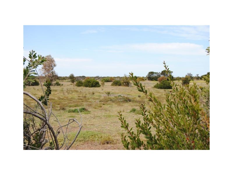 Lot 100 Public Road, Port Clinton SA 5570