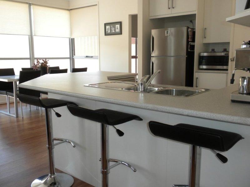 8 Albatross Street, Wallaroo SA 5556