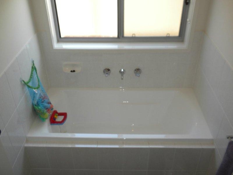 8 Albatross Street, Wallaroo SA 5556