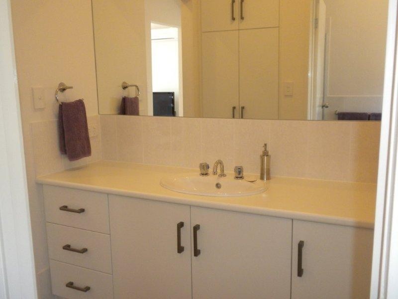 8 Albatross Street, Wallaroo SA 5556