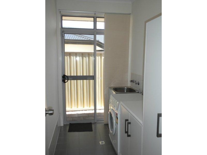 8 Albatross Street, Wallaroo SA 5556