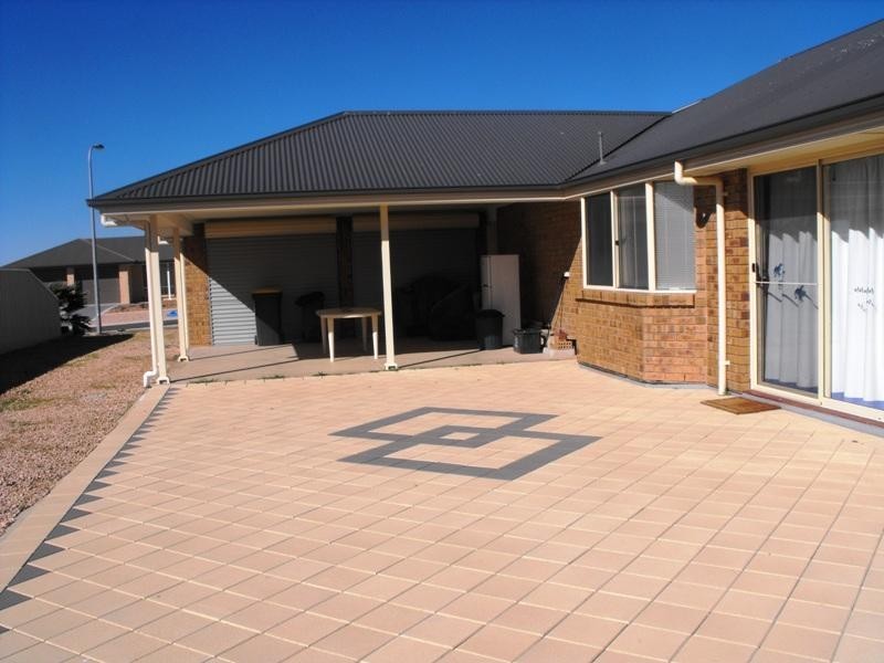 3 Minnipa Drive, Port Hughes SA 5558