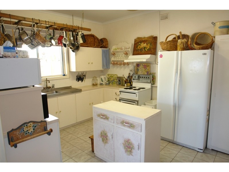 60 Caroline Street, Moonta SA 5558