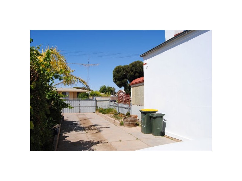 30 Charles Terrace, Wallaroo SA 5556