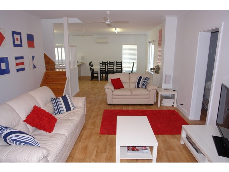 8 Stuckey Street, Moonta Bay SA 5558