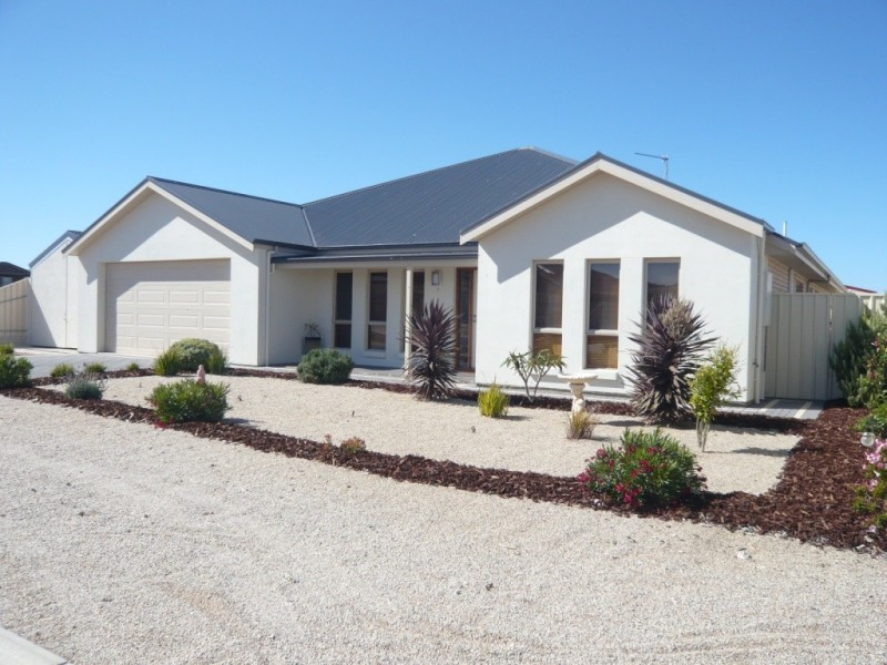 1 Quintrell Street, Moonta Bay SA 5558