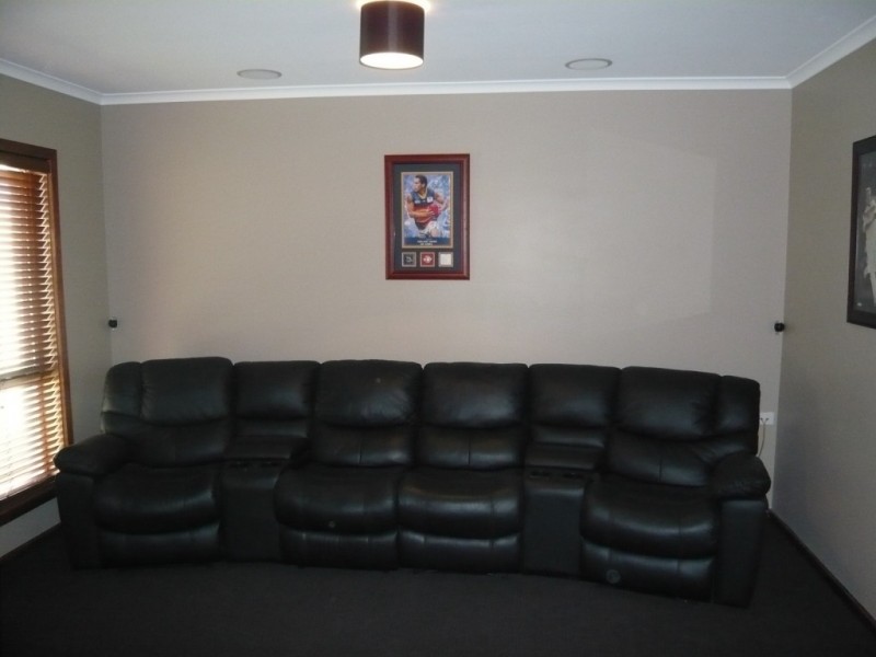 1 Quintrell Street, Moonta Bay SA 5558