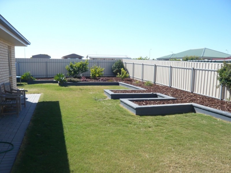 1 Quintrell Street, Moonta Bay SA 5558