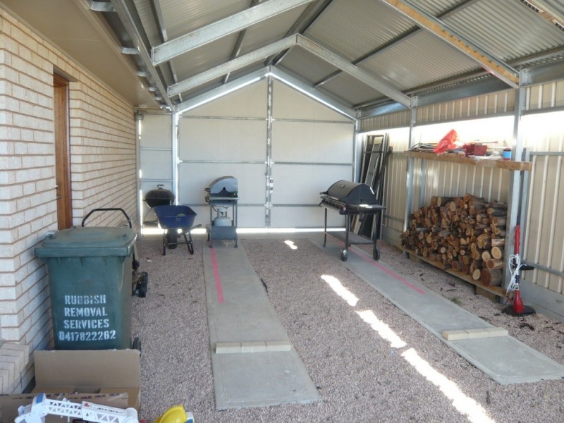 1 Quintrell Street, Moonta Bay SA 5558