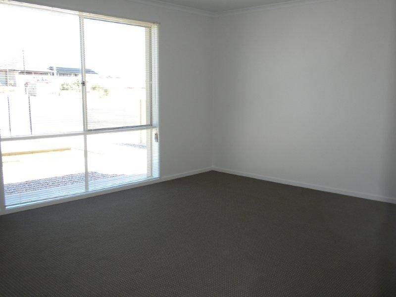 2 Stately Way, Wallaroo SA 5556