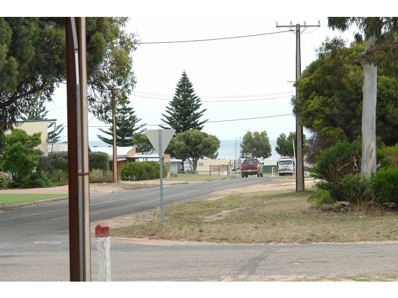 14  Charles Street, Port Hughes SA 5558