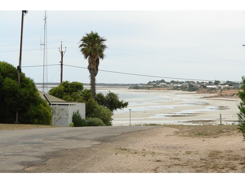 14  Charles Street, Port Hughes SA 5558