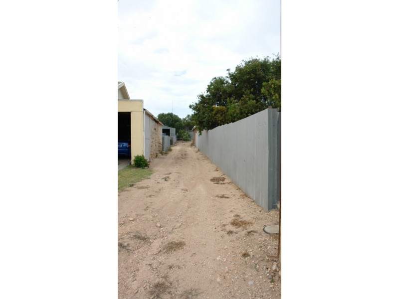 17 (Lot 660) Hughes Avenue, Moonta Bay SA 5558