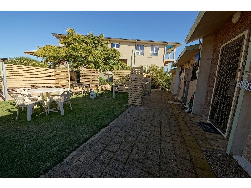 Unit 5 and 6 Tipara Court, Moonta Bay SA 5558