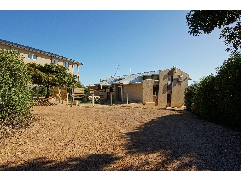 Unit 5 and 6 Tipara Court, Moonta Bay SA 5558
