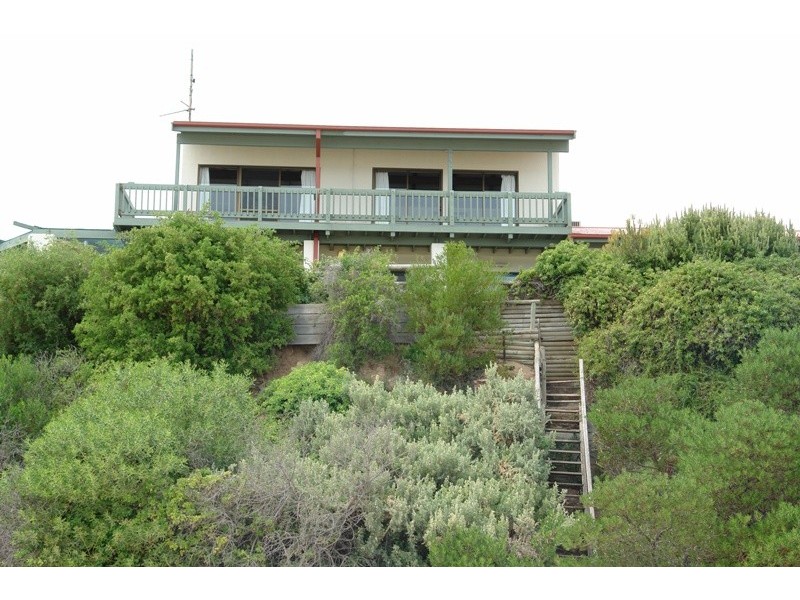 2 Queen  Place, Moonta Bay SA 5558