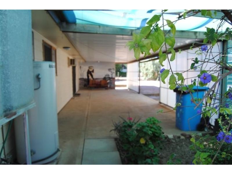 22 High Street, Tickera SA 5555