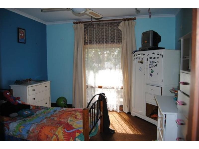 10 Crutchett Road, Moonta SA 5558