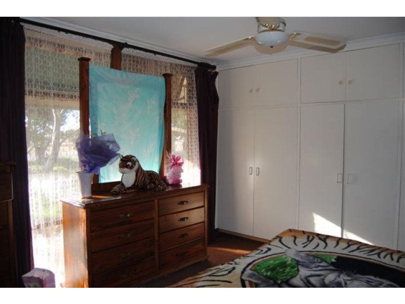 10 Crutchett Road, Moonta SA 5558