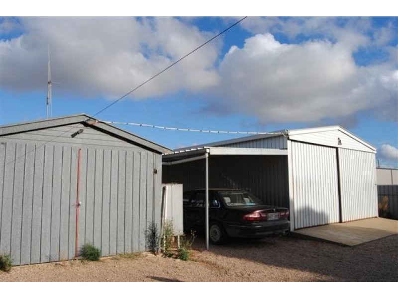 10 Crutchett Road, Moonta SA 5558