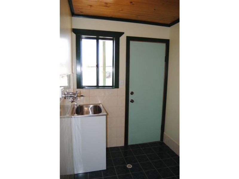 14 Kadina Road, Wallaroo SA 5556