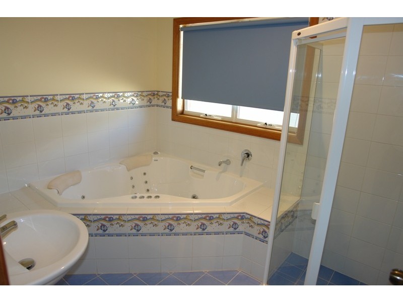 4 Cowling Court, Port Hughes SA 5558