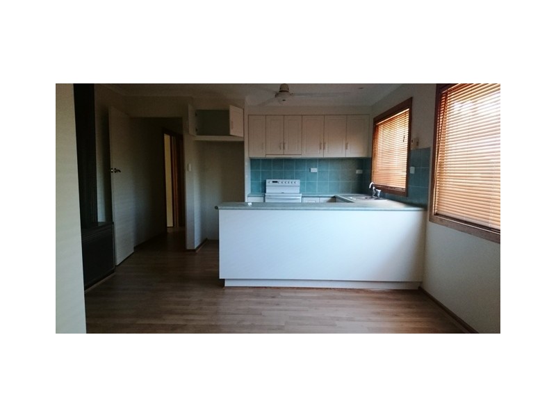 43 Trelawney St, Moonta Bay SA 5558